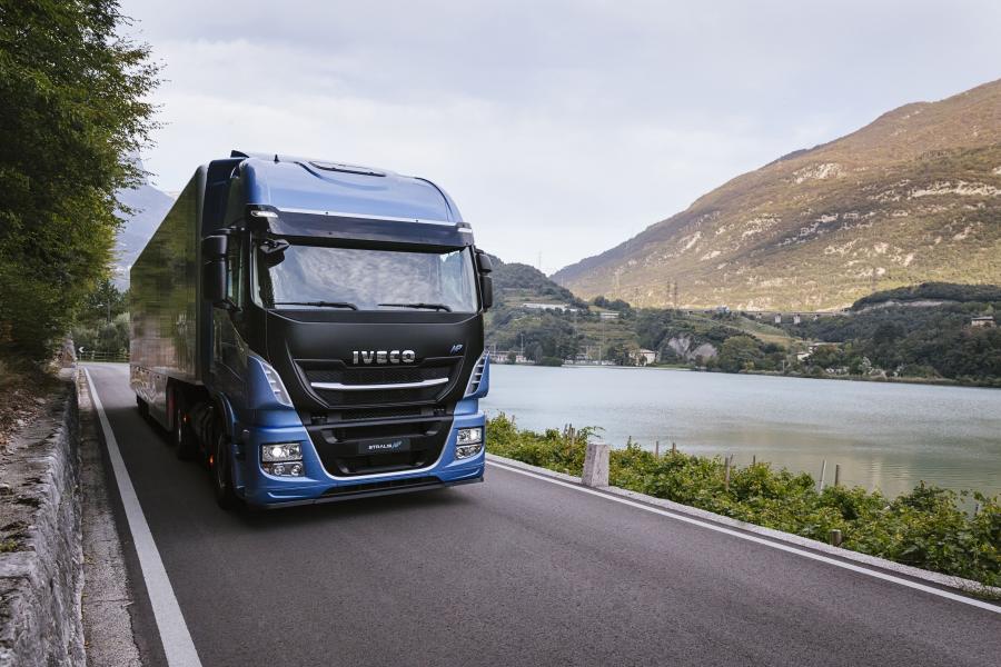  Iveco Stralis 460NP 4x2 2017 года  (фото 11 из 40)